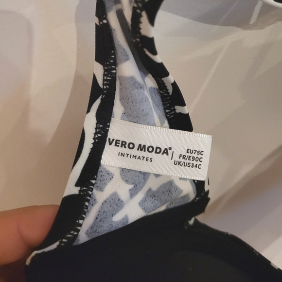 Giraffe Print Bikini Set - Picture 12 of 15